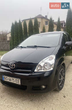 Цены Toyota Corolla Verso Бензин
