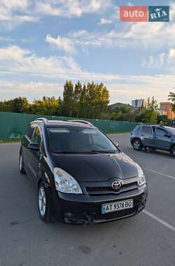 Цены Toyota Corolla Verso Бензин