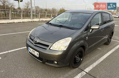 Цены Toyota Corolla Verso Бензин