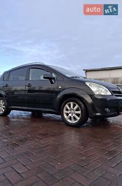 Ціни Toyota Corolla Verso Бензин