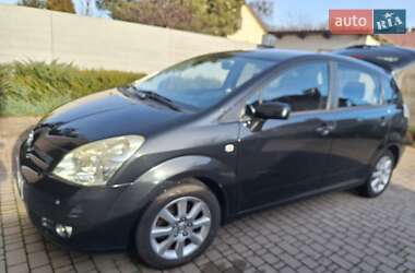 Ціни Toyota Corolla Verso Бензин