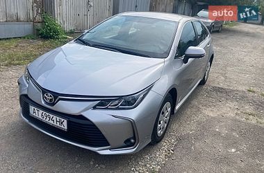 Цены Toyota Corolla Бензин