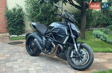 Ціни Ducati Diavel Бензин