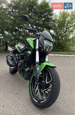 Цены Bajaj Dominar D400 Бензин