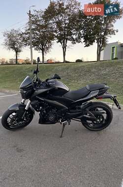 Цены Bajaj Dominar D400 Бензин