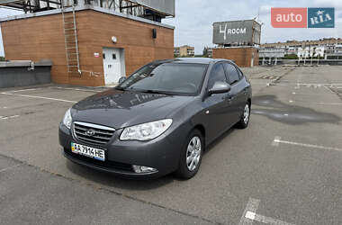 Ціни Hyundai Elantra Бензин