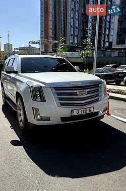 Ціни Cadillac Escalade Бензин