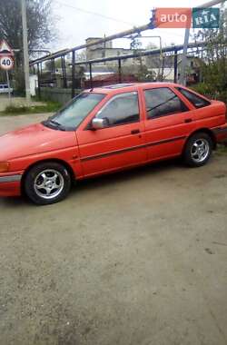 Ціни Ford Escort Бензин