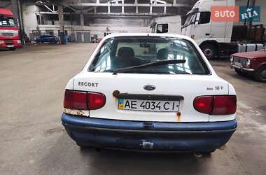 Ціни Ford Escort Бензин