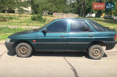 Цены Ford Escort Бензин