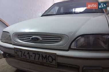 Ціни Ford Escort Бензин