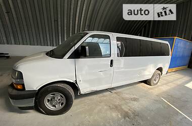 Ціни Chevrolet Express Бензин