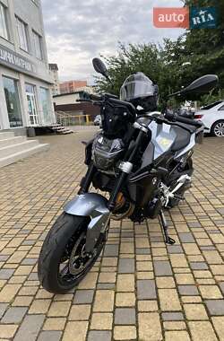 Ціни BMW F 900R Бензин
