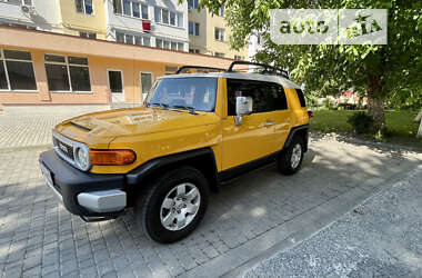 Цены Toyota FJ Cruiser Бензин