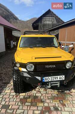 Ціни Toyota FJ Cruiser Бензин