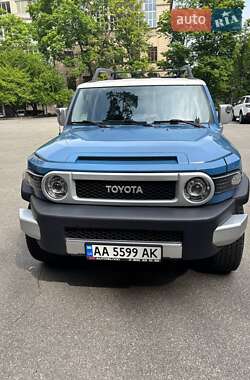 Ціни Toyota FJ Cruiser Бензин