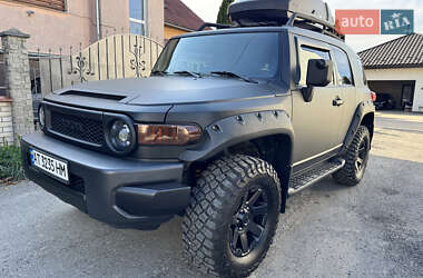 Ціни Toyota FJ Cruiser Бензин