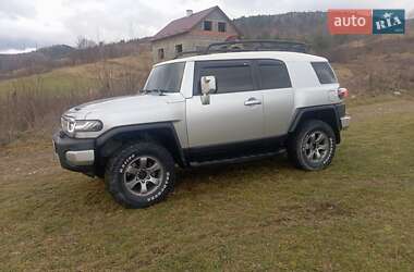 Цены Toyota FJ Cruiser Бензин