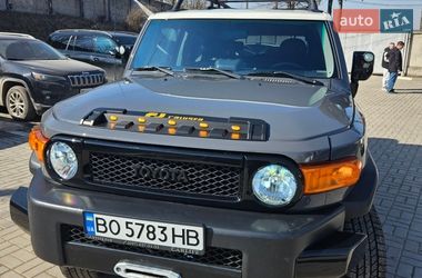 Цены Toyota FJ Cruiser Бензин