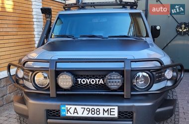Цены Toyota FJ Cruiser Бензин
