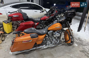 Ціни Harley-Davidson FLHX Street Glide Бензин