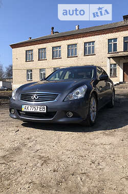 Ціни Infiniti G25 Бензин