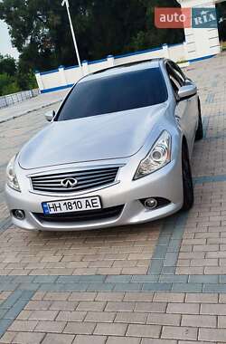 Ціни Infiniti G25 Бензин