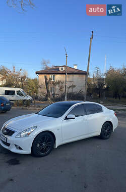 Цены Infiniti G25 Бензин