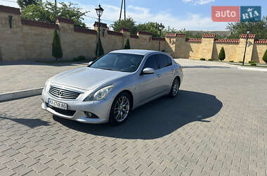 Ціни Infiniti G25 Бензин