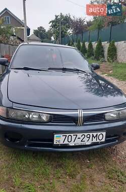 Ціни Mitsubishi Galant Бензин