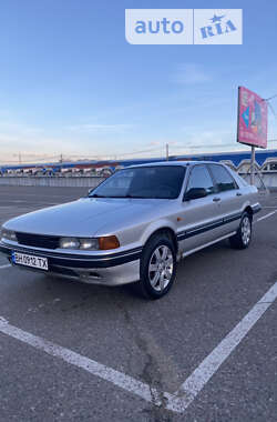 Ціни Mitsubishi Galant Бензин