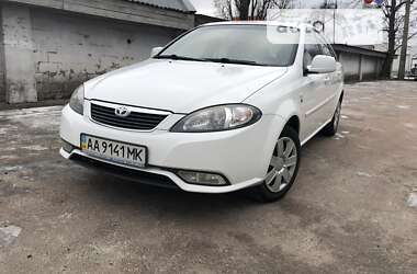 Цены Daewoo Gentra Бензин