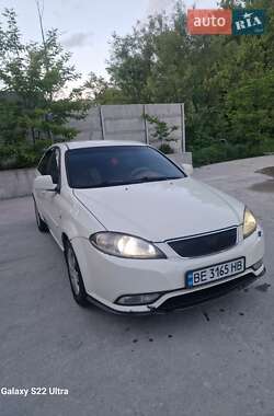 Цены Daewoo Gentra Бензин