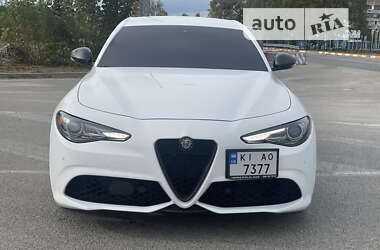 Ціни Alfa Romeo Giulia Бензин
