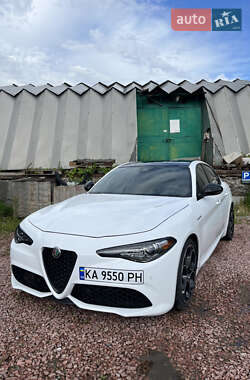 Ціни Alfa Romeo Giulia Бензин