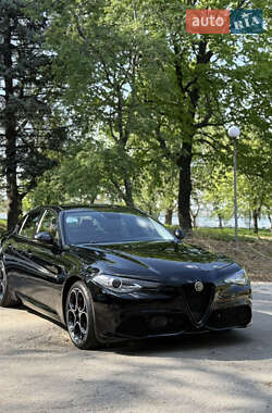 Цены Alfa Romeo Giulia Бензин