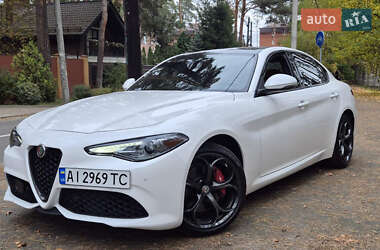 Ціни Alfa Romeo Giulia Бензин