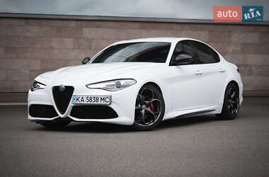 Ціни Alfa Romeo Giulia Бензин