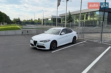 Цены Alfa Romeo Giulia Бензин