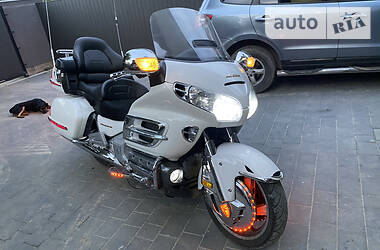 Ціни Honda GL 1800 Gold Wing Бензин
