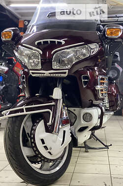 Цены Honda GL 1800 Gold Wing Бензин