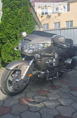 Цены Honda GL 1800 Gold Wing Бензин