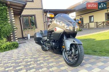 Цены Honda GL 1800 Gold Wing Бензин