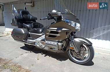 Цены Honda GL 1800 Gold Wing Бензин