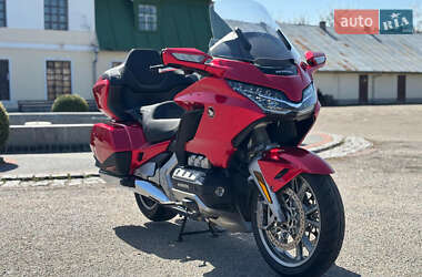 Ціни Honda GL 1800 Gold Wing Бензин