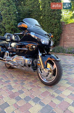 Ціни Honda GL 1800 Gold Wing Бензин