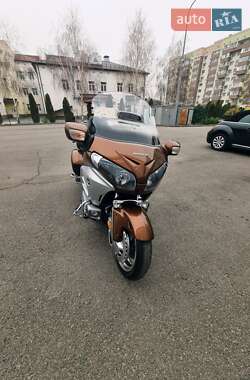 Ціни Honda GL 1800 Gold Wing Бензин