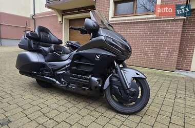 Цены Honda GL 1800 Gold Wing Бензин