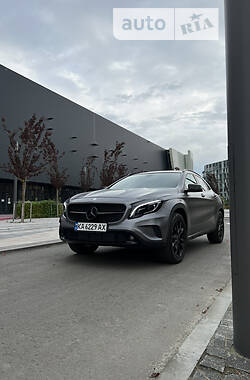 Ціни Mercedes-Benz GLA-Class Бензин