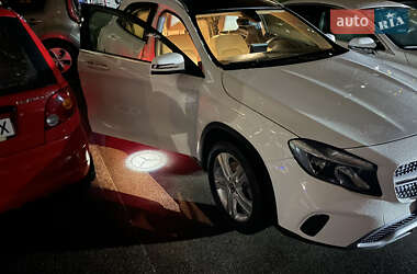 Ціни Mercedes-Benz GLA-Class Бензин